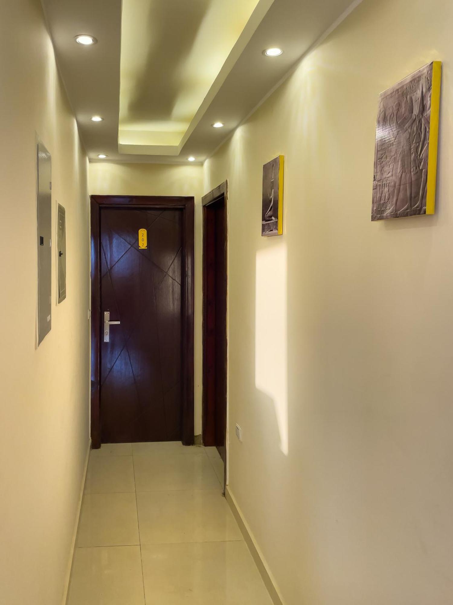 Jumeirah Pyramids View Inn Kafrat al Jabal Exterior photo