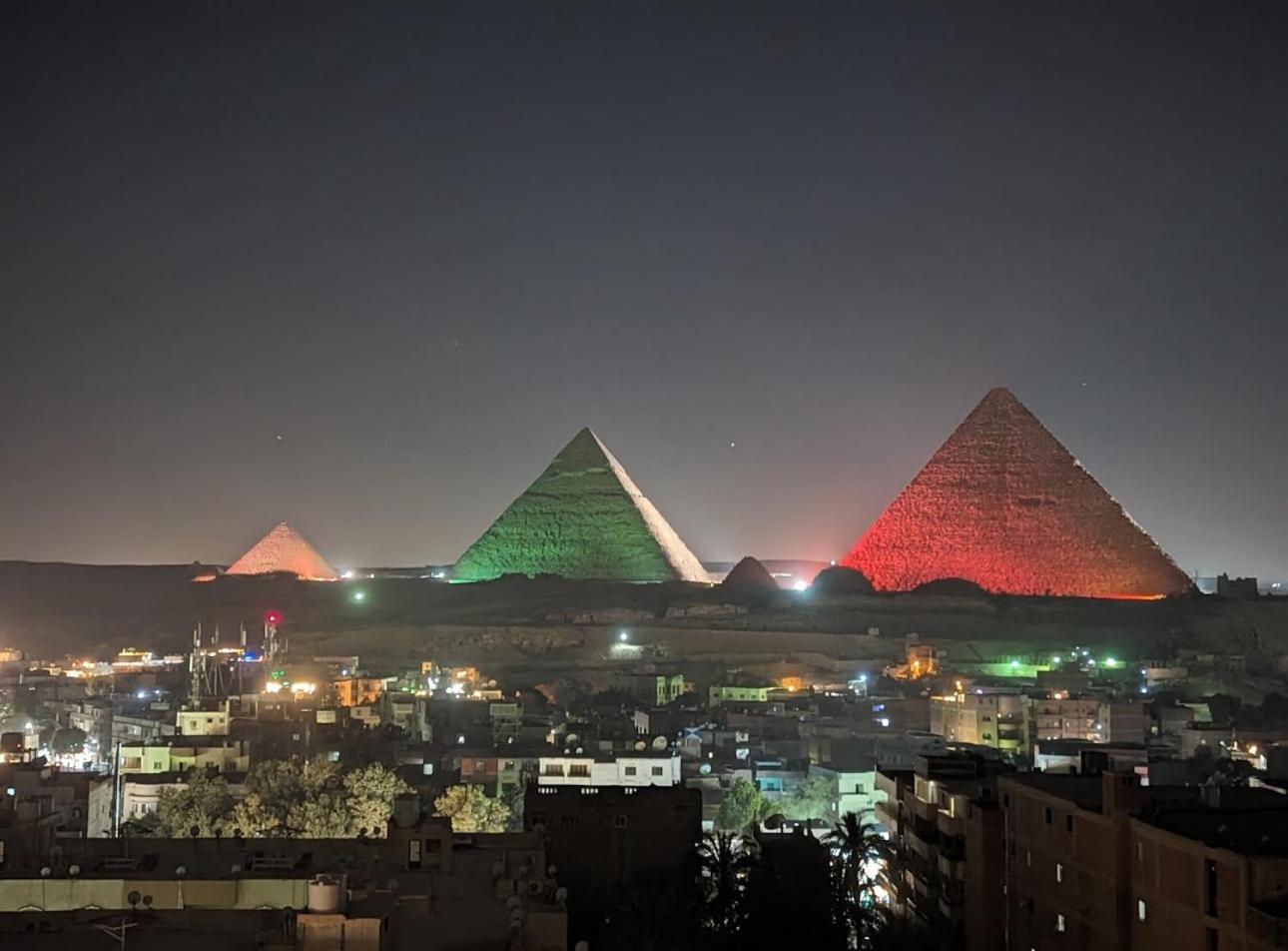 Jumeirah Pyramids View Inn Kafrat al Jabal Exterior photo
